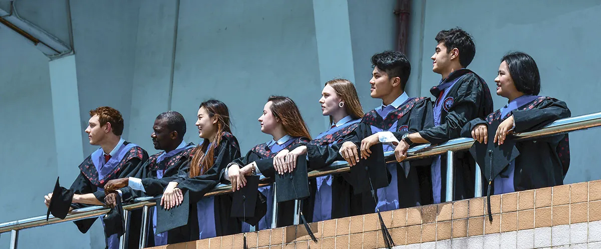 International students together on the Guangdong University of Foreign Studies campus