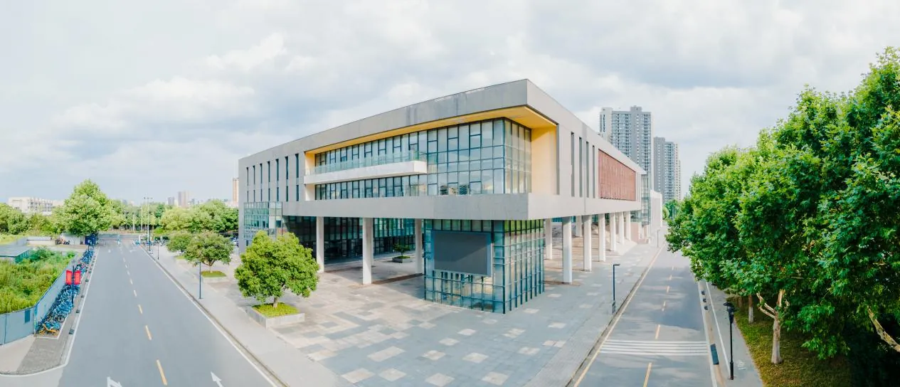 Hohai University campus buildings and grounds
