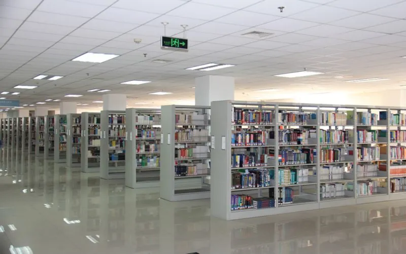 Tianjin Foreign Studies University library