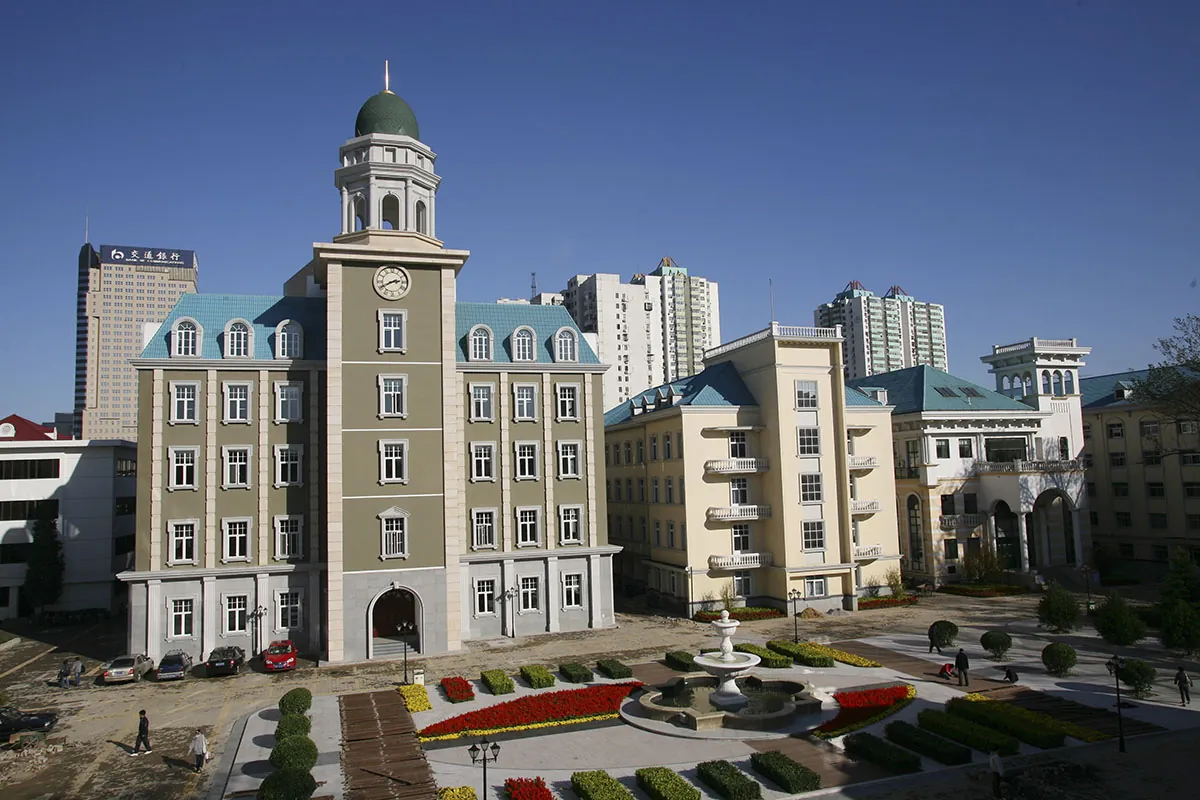 Tianjin Medical University campus grounds